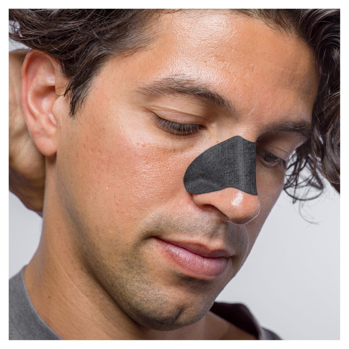 Garnier Pure Active Charcoal Anti-Blackhead Nose Strips x4 - Intamarque 3600542154666